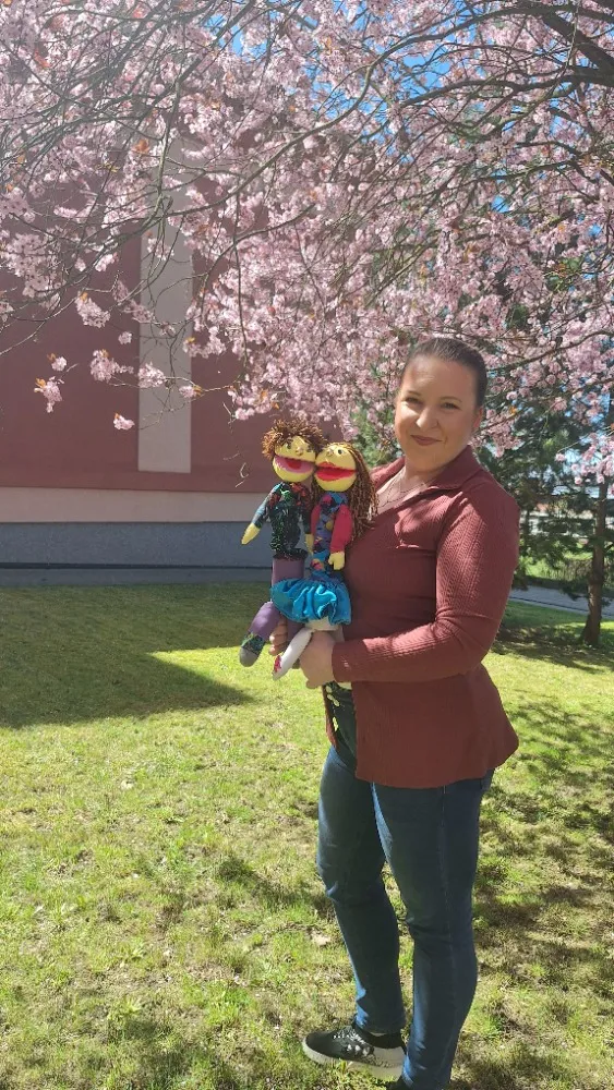 Mája a Pepa pomáhají